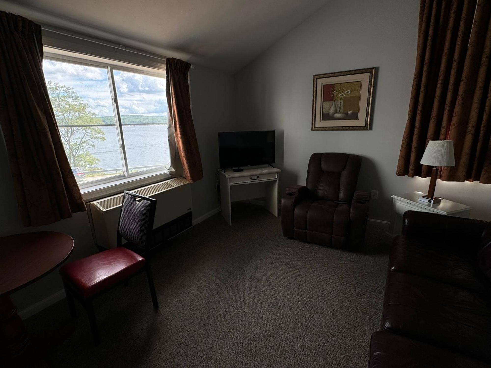 Winnisquam Lake Inn Tilton Eksteriør billede