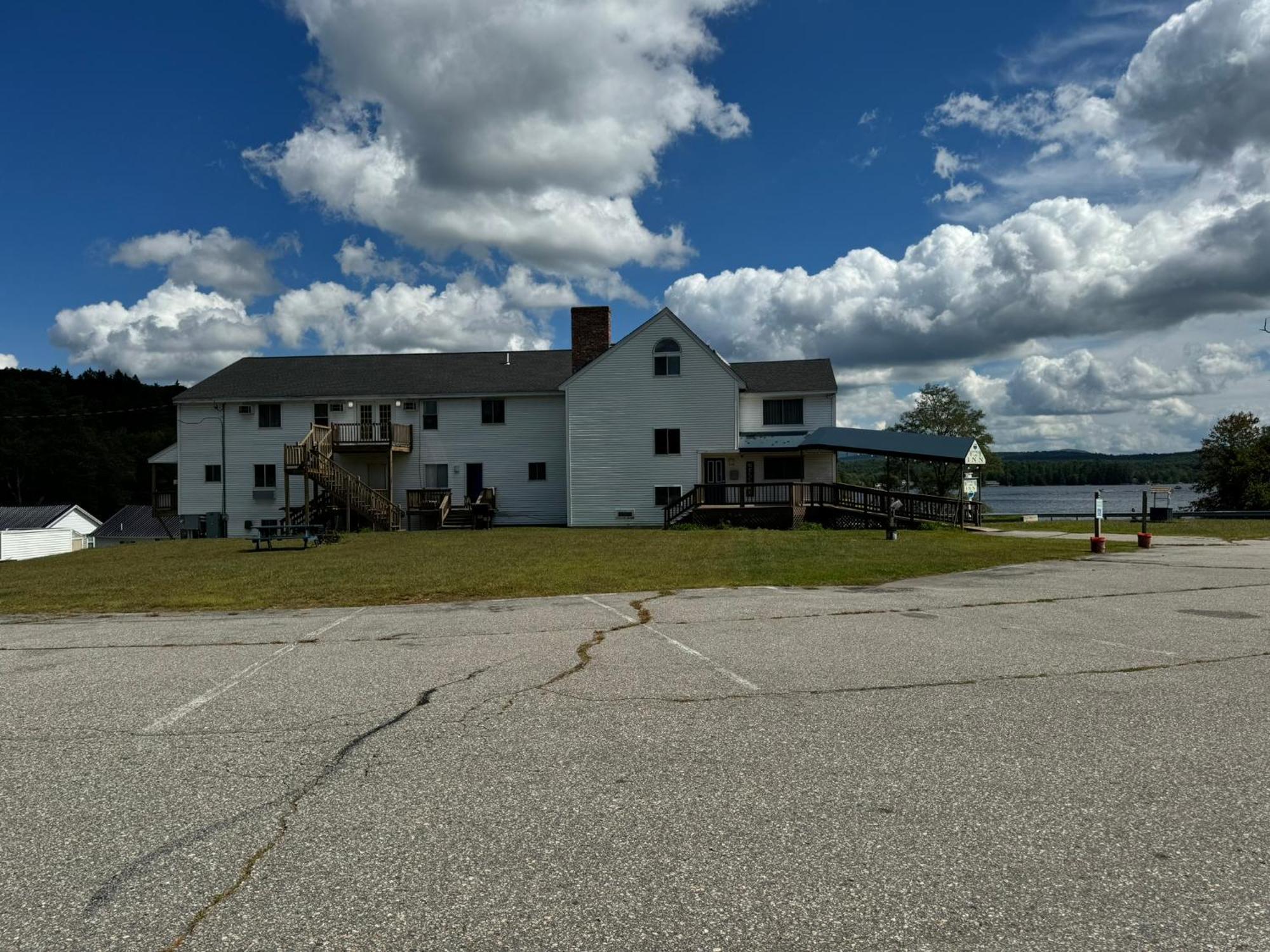 Winnisquam Lake Inn Tilton Eksteriør billede